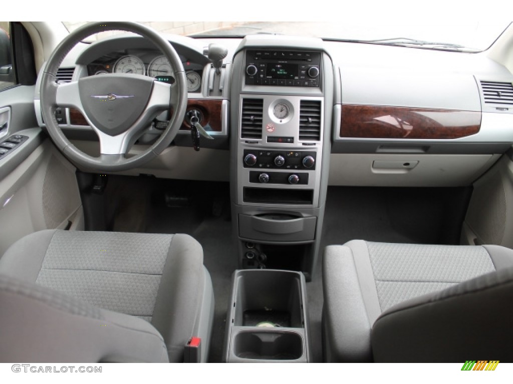 2010 Town & Country Touring - Inferno Red Crystal Pearl / Medium Slate Gray/Light Shale photo #10