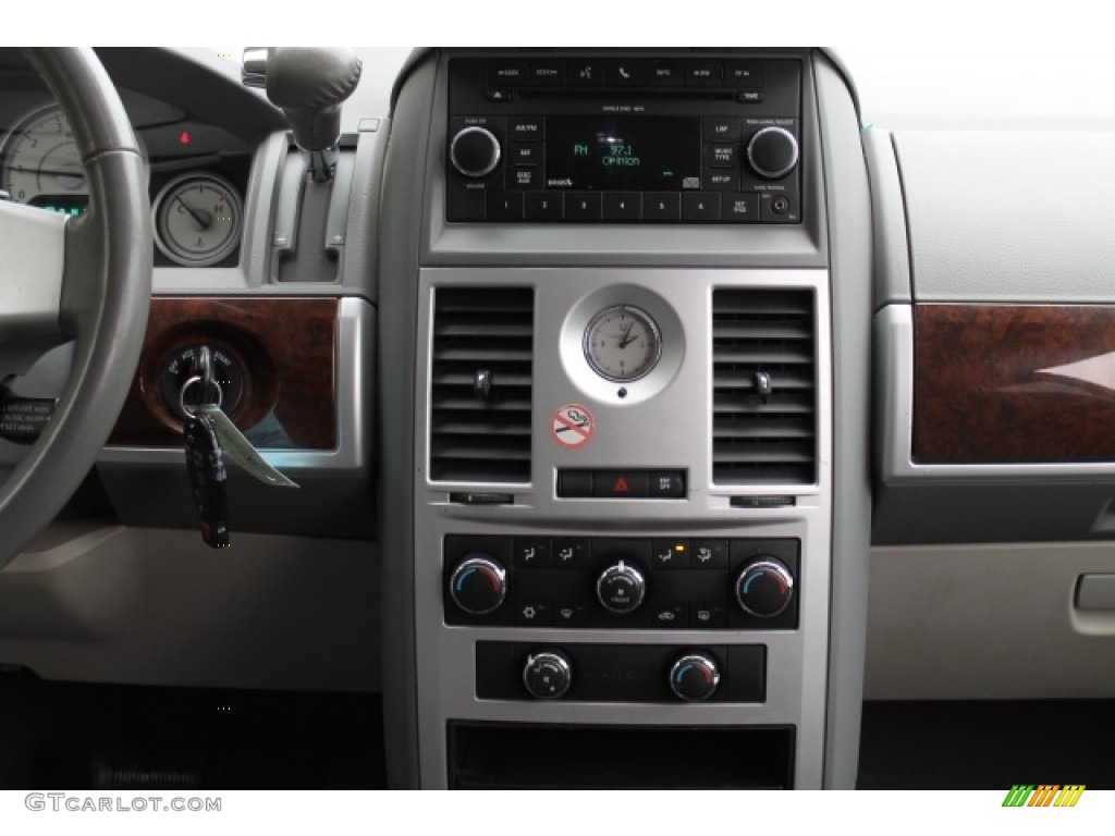2010 Town & Country Touring - Inferno Red Crystal Pearl / Medium Slate Gray/Light Shale photo #12