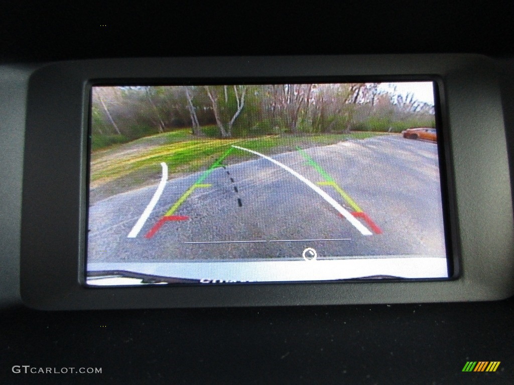2016 Focus SE Hatch - Ingot Silver / Medium Light Stone photo #25