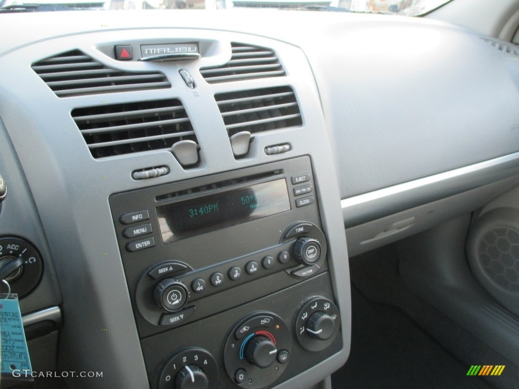 2005 Malibu Sedan - White / Gray photo #14