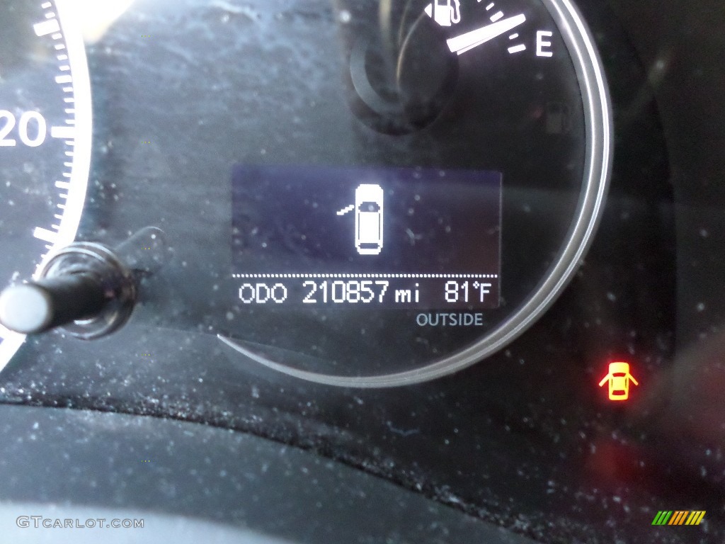 2011 CT 200h Hybrid Premium - Starfire White Pearl / Black photo #10