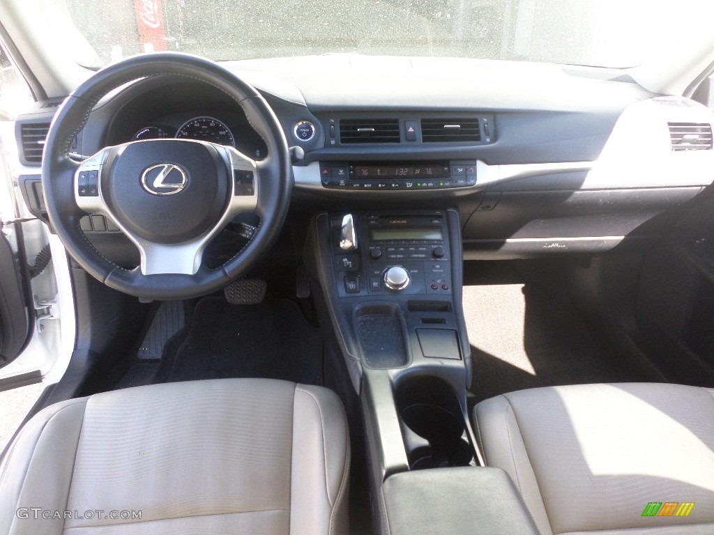 2011 CT 200h Hybrid Premium - Starfire White Pearl / Black photo #20