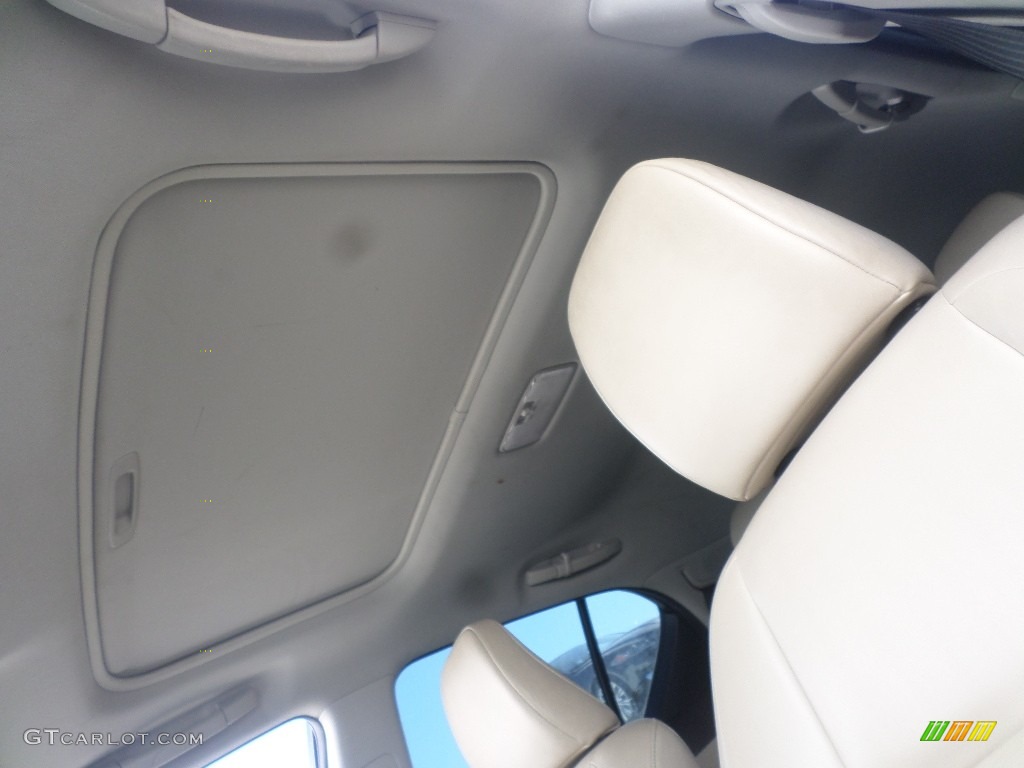 2011 CT 200h Hybrid Premium - Starfire White Pearl / Black photo #21