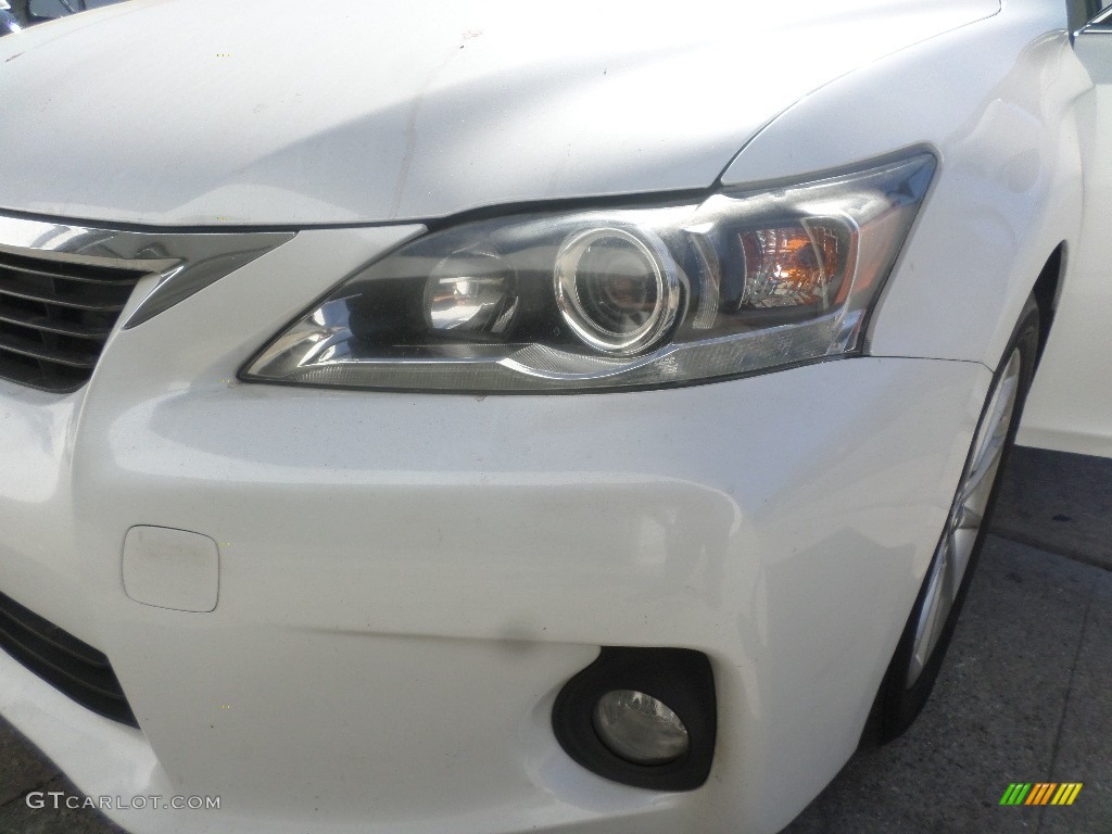 2011 CT 200h Hybrid Premium - Starfire White Pearl / Black photo #23