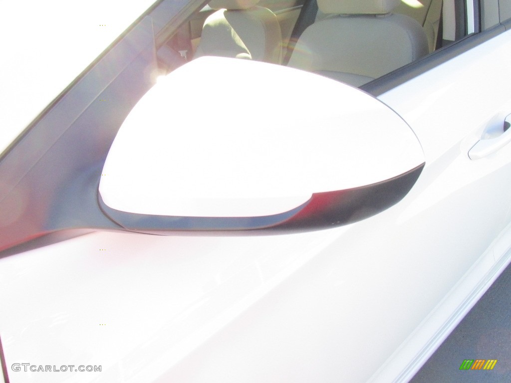 2017 Elantra SE - White / Beige photo #12