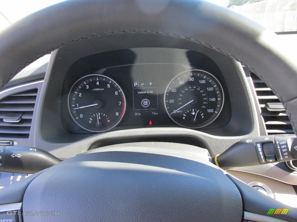 2017 Elantra SE - White / Beige photo #28