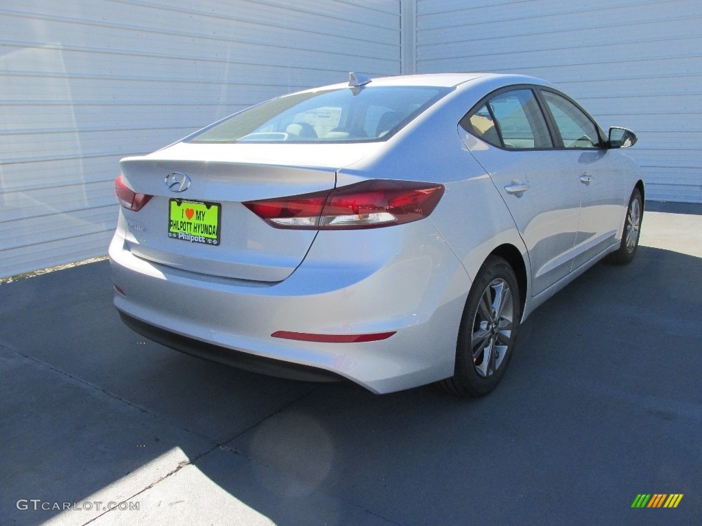 2017 Elantra SE - Silver / Gray photo #4