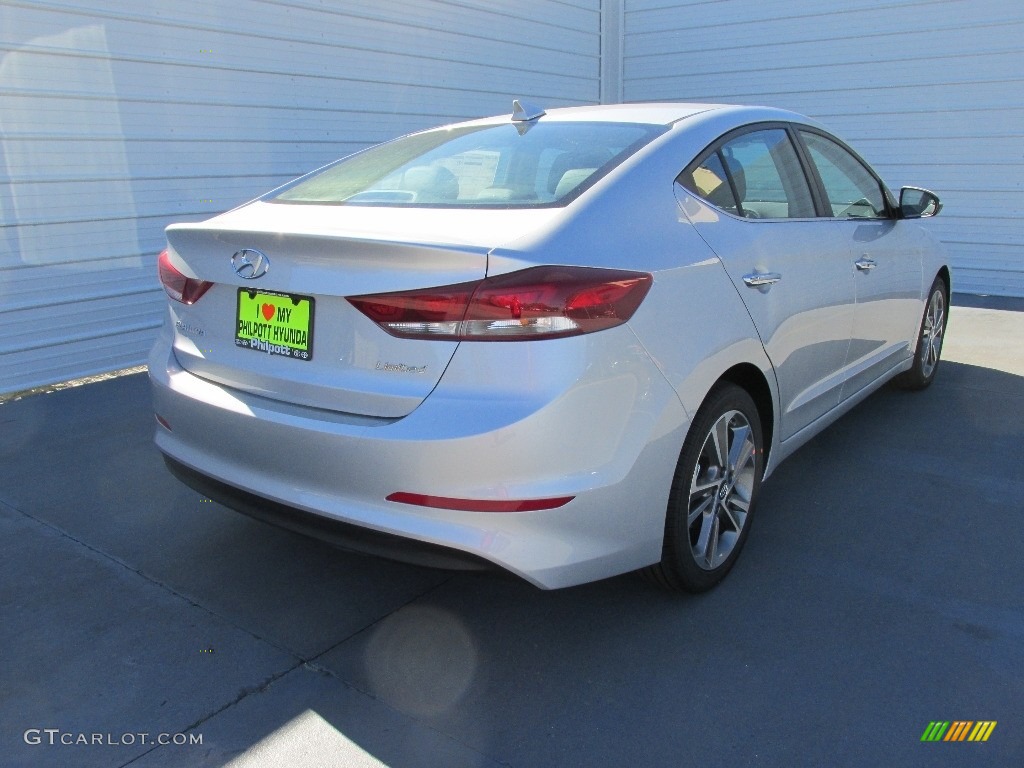 2017 Elantra SE - Silver / Black photo #4