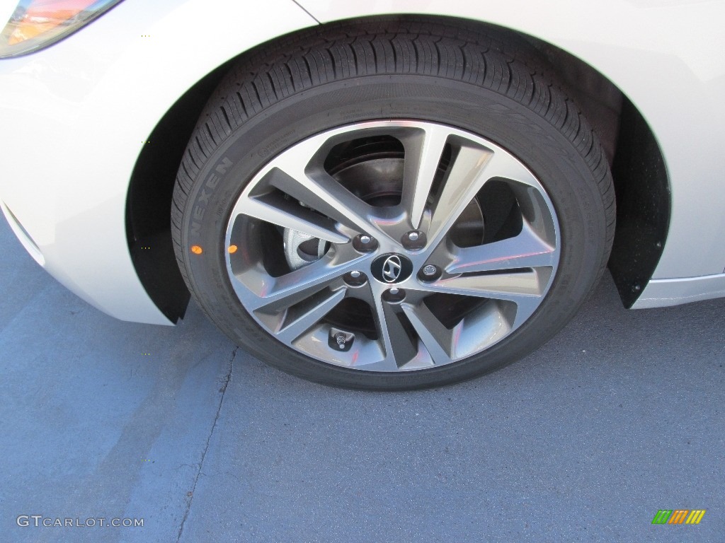 2017 Elantra SE - Silver / Black photo #11