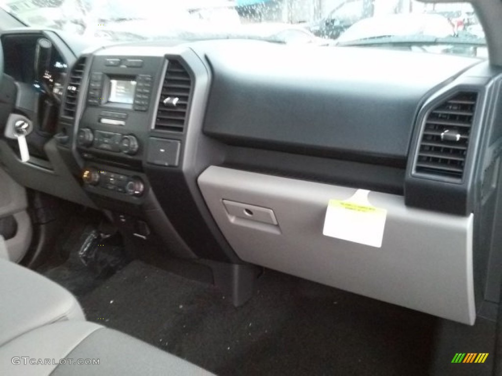 2016 F150 XL Regular Cab - Magnetic / Medium Earth Gray photo #14