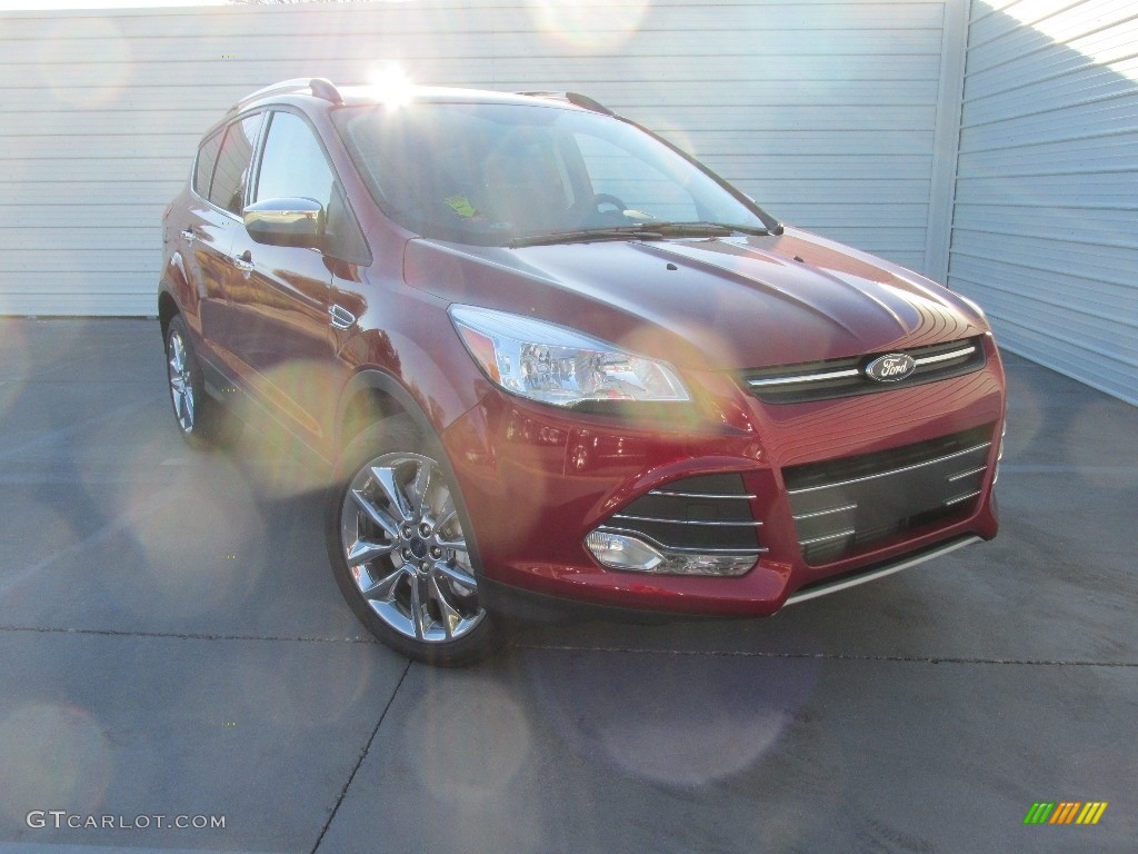 2016 Escape SE - Ruby Red Metallic / Charcoal Black photo #2