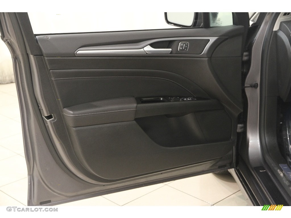 2014 Ford Fusion Titanium AWD Door Panel Photos