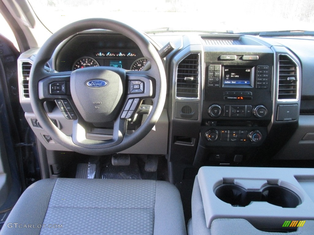 2016 F150 XLT SuperCrew - Blue Jeans / Medium Earth Gray photo #23