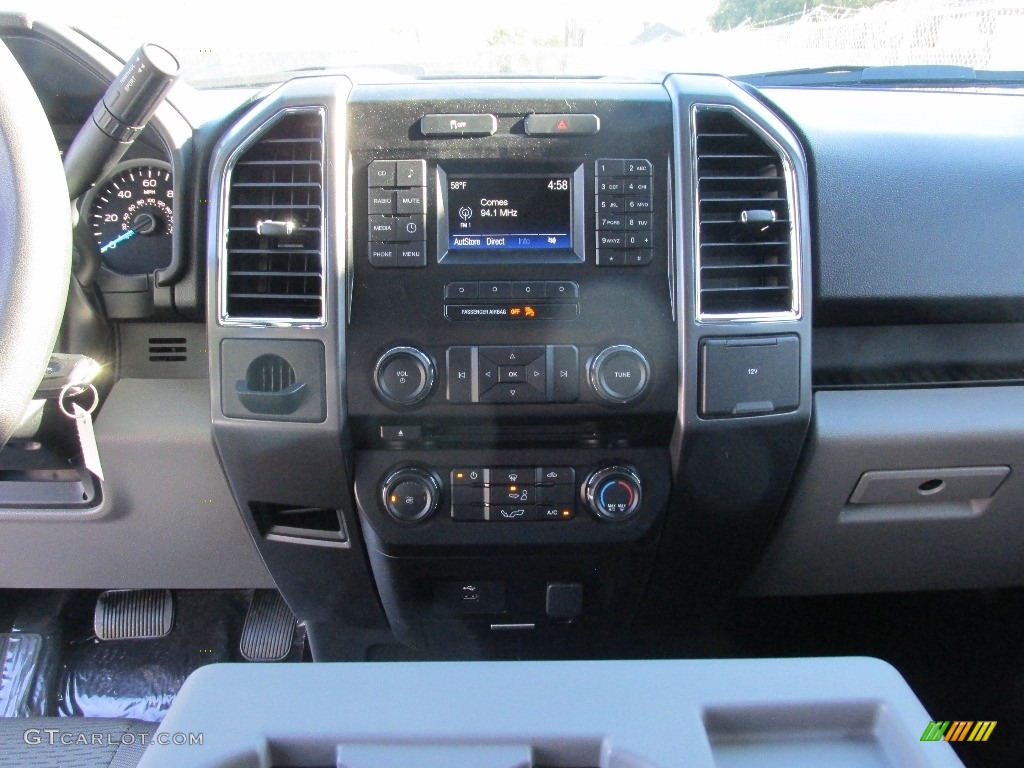 2016 F150 XLT SuperCrew - Blue Jeans / Medium Earth Gray photo #24