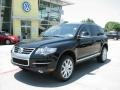 Black Uni 2008 Volkswagen Touareg 2 V8