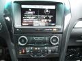2016 Magnetic Metallic Ford Explorer XLT 4WD  photo #17