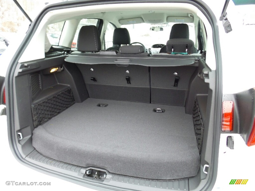 2016 Ford C-Max Hybrid SE Trunk Photos
