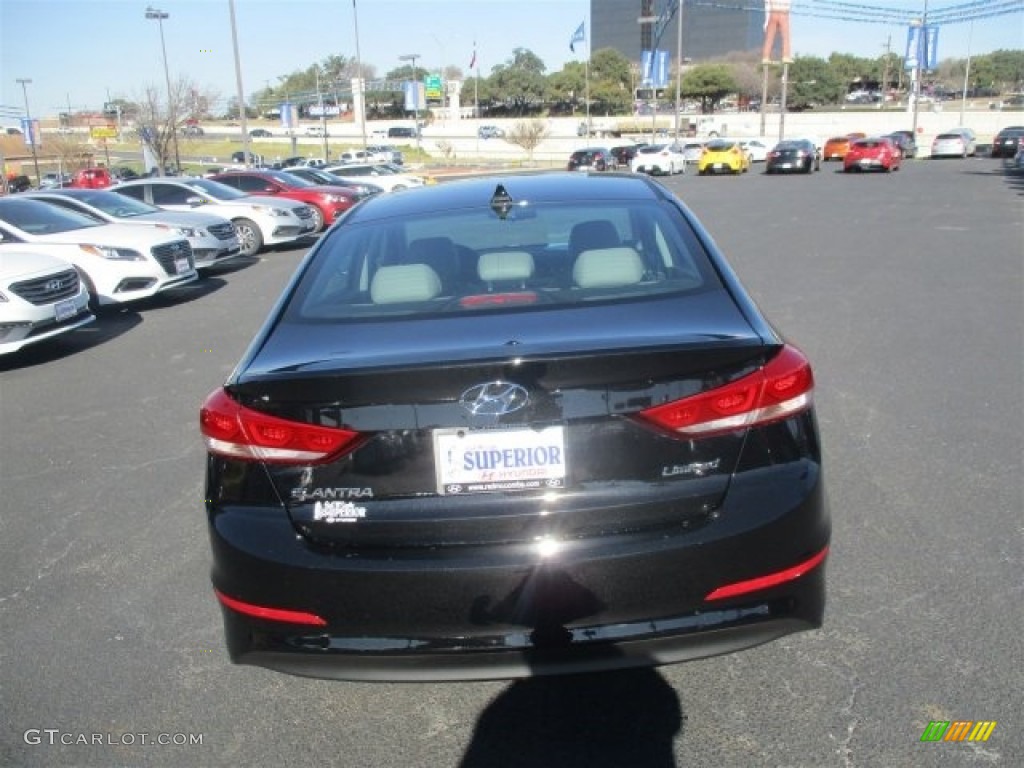 2017 Elantra Limited - Black / Gray photo #15