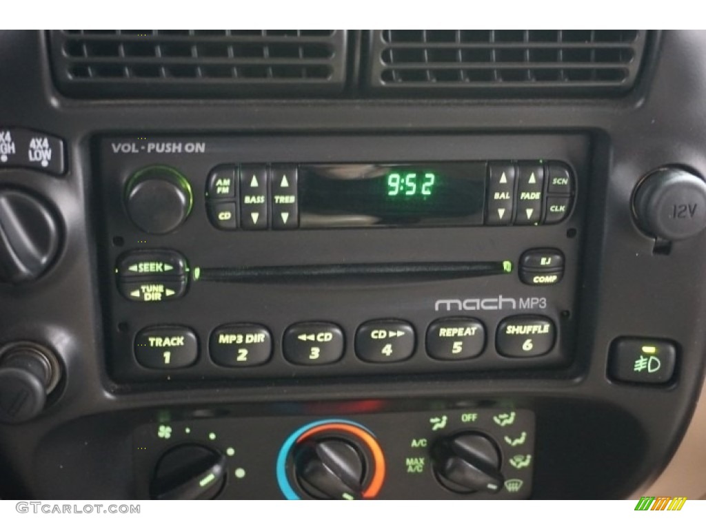 2002 Ranger XLT SuperCab 4x4 - Dark Highland Green Metallic / Medium Prairie Tan photo #39