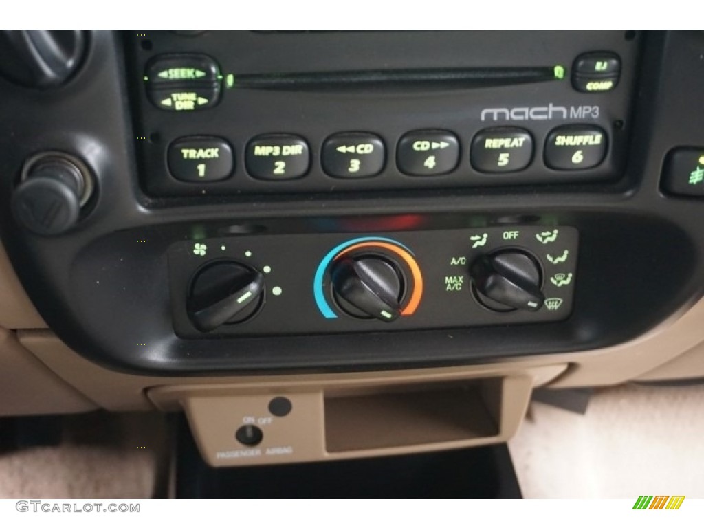 2002 Ranger XLT SuperCab 4x4 - Dark Highland Green Metallic / Medium Prairie Tan photo #41