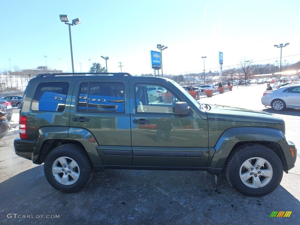 2009 Liberty Sport 4x4 - Jeep Green Metallic / Pastel Pebble Beige Mckinley Leather photo #9