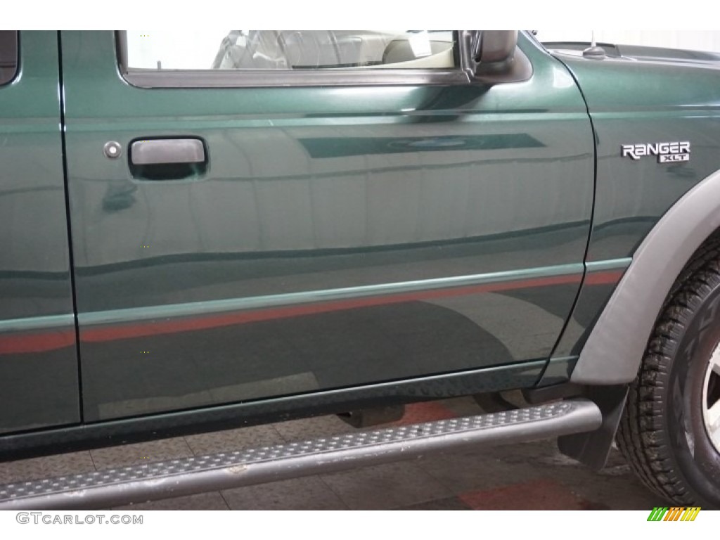 2002 Ranger XLT SuperCab 4x4 - Dark Highland Green Metallic / Medium Prairie Tan photo #58