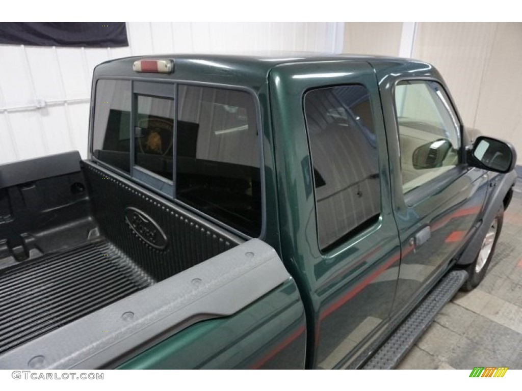 2002 Ranger XLT SuperCab 4x4 - Dark Highland Green Metallic / Medium Prairie Tan photo #87