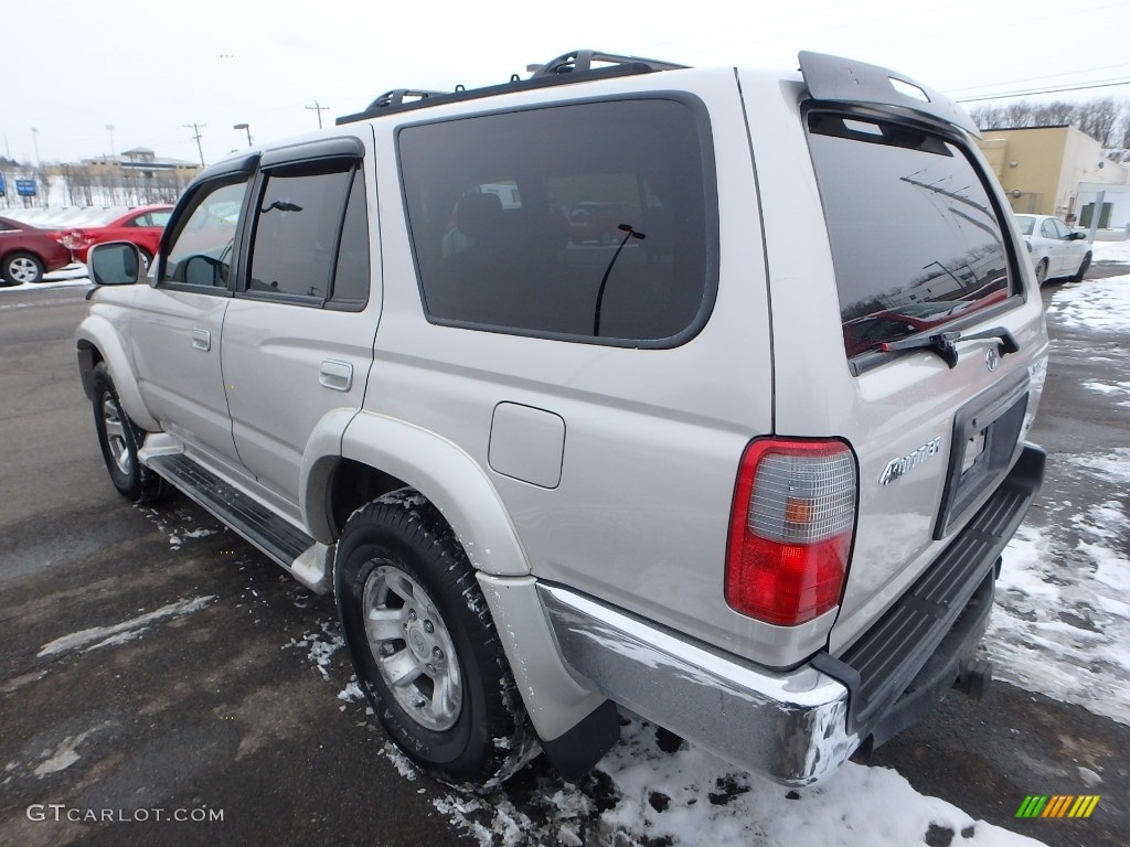 2000 4Runner SR5 4x4 - Millennium Silver Metallic / Oak photo #2