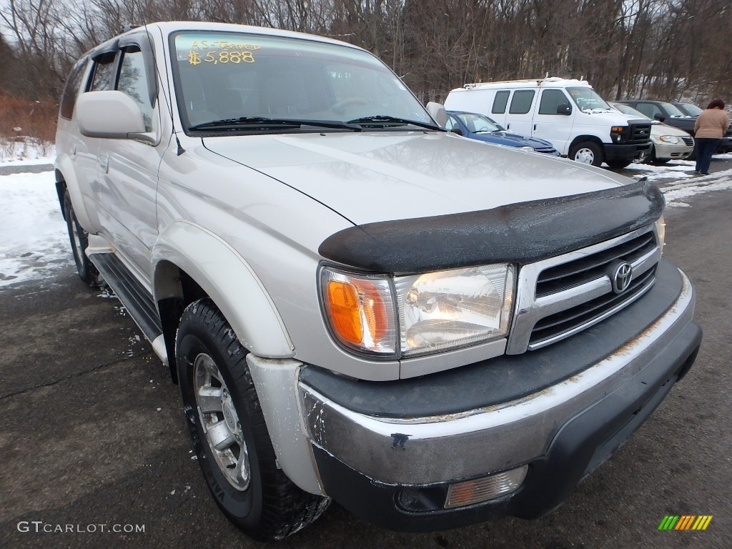 2000 4Runner SR5 4x4 - Millennium Silver Metallic / Oak photo #5