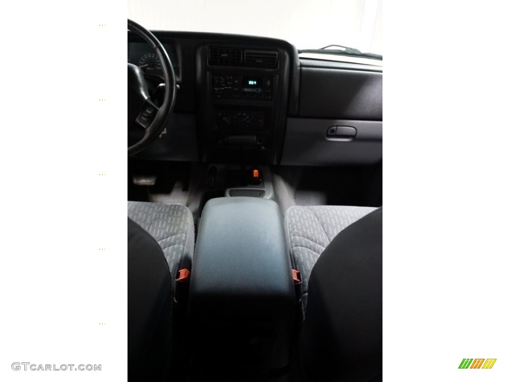 1998 Cherokee Sport 4x4 - Black / Mist Gray photo #28