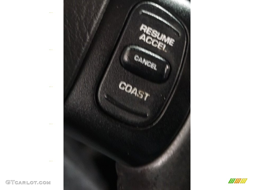 1998 Cherokee Sport 4x4 - Black / Mist Gray photo #32