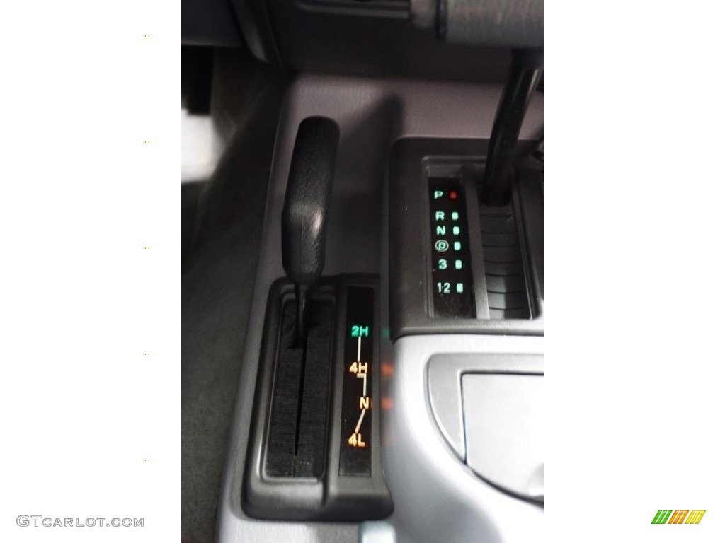 1998 Cherokee Sport 4x4 - Black / Mist Gray photo #41