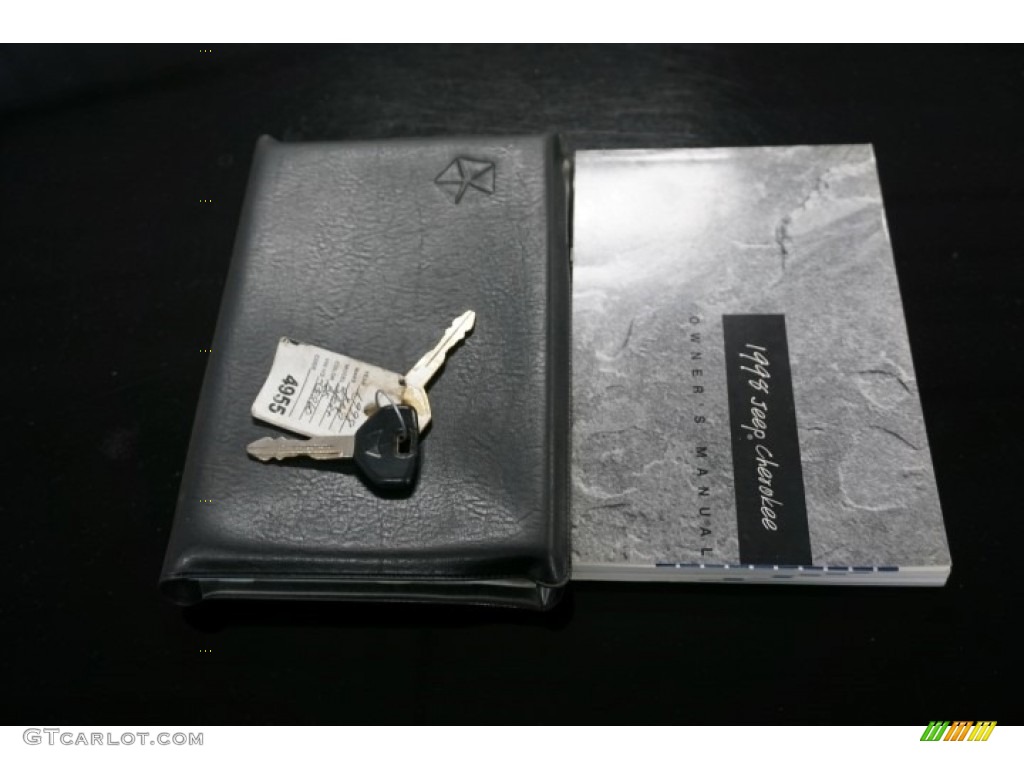 1998 Cherokee Sport 4x4 - Black / Mist Gray photo #44