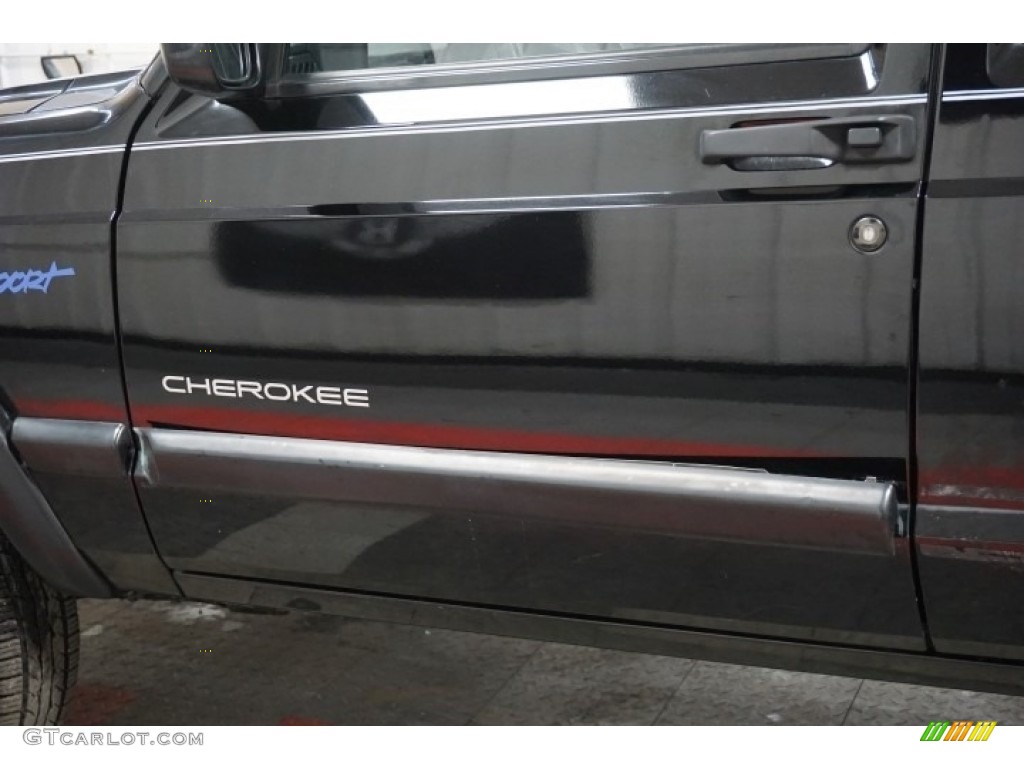 1998 Cherokee Sport 4x4 - Black / Mist Gray photo #74