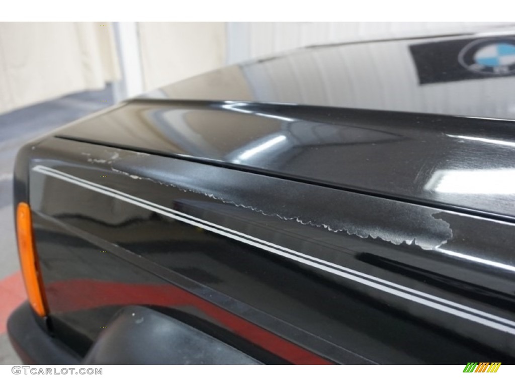 1998 Cherokee Sport 4x4 - Black / Mist Gray photo #82