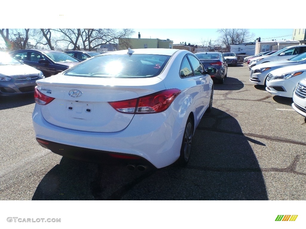 2013 Elantra Coupe SE - Monaco White / Gray photo #6