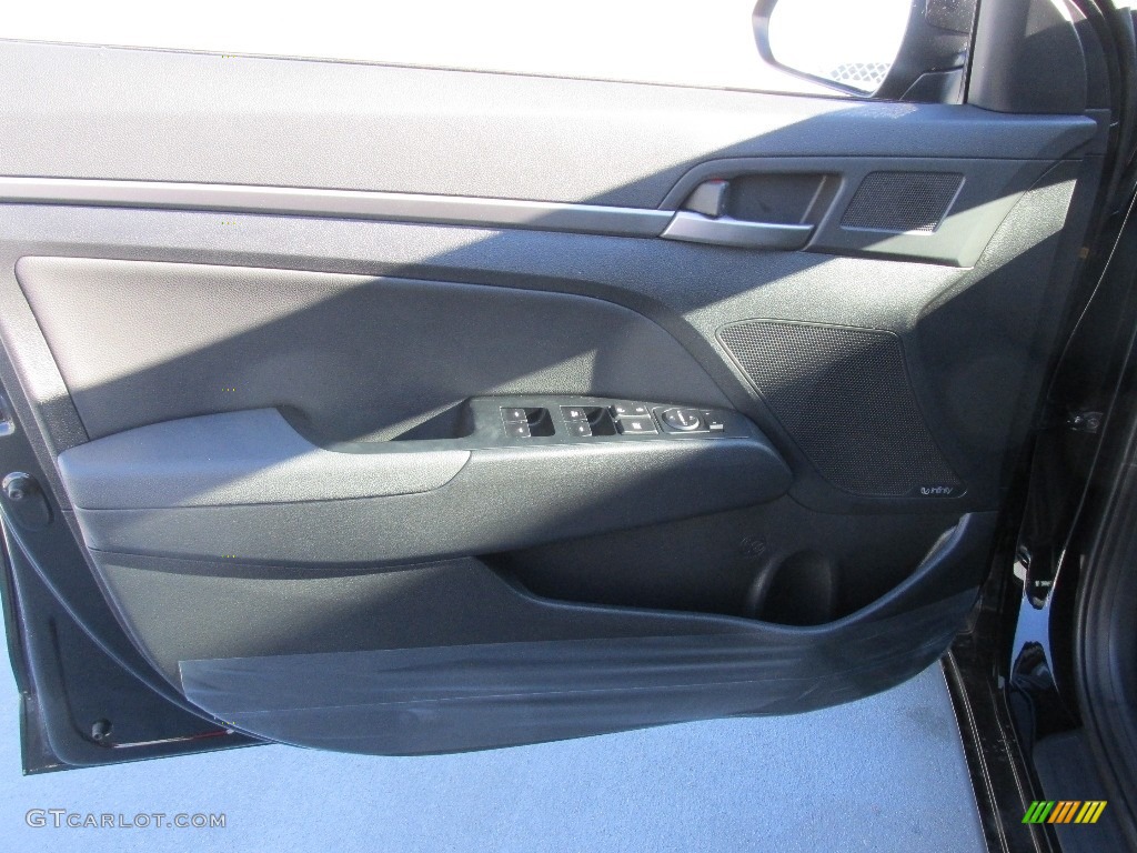 2017 Elantra SE - Black / Black photo #20