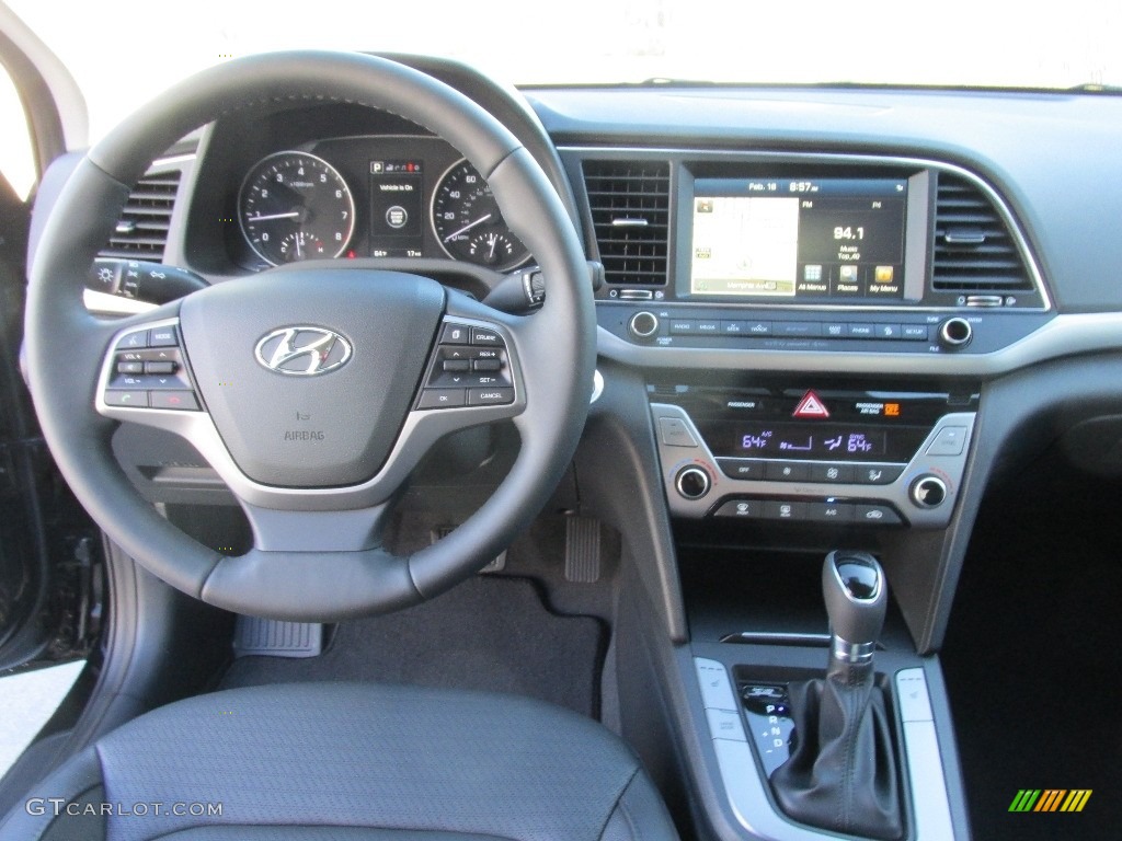 2017 Elantra SE - Black / Black photo #25