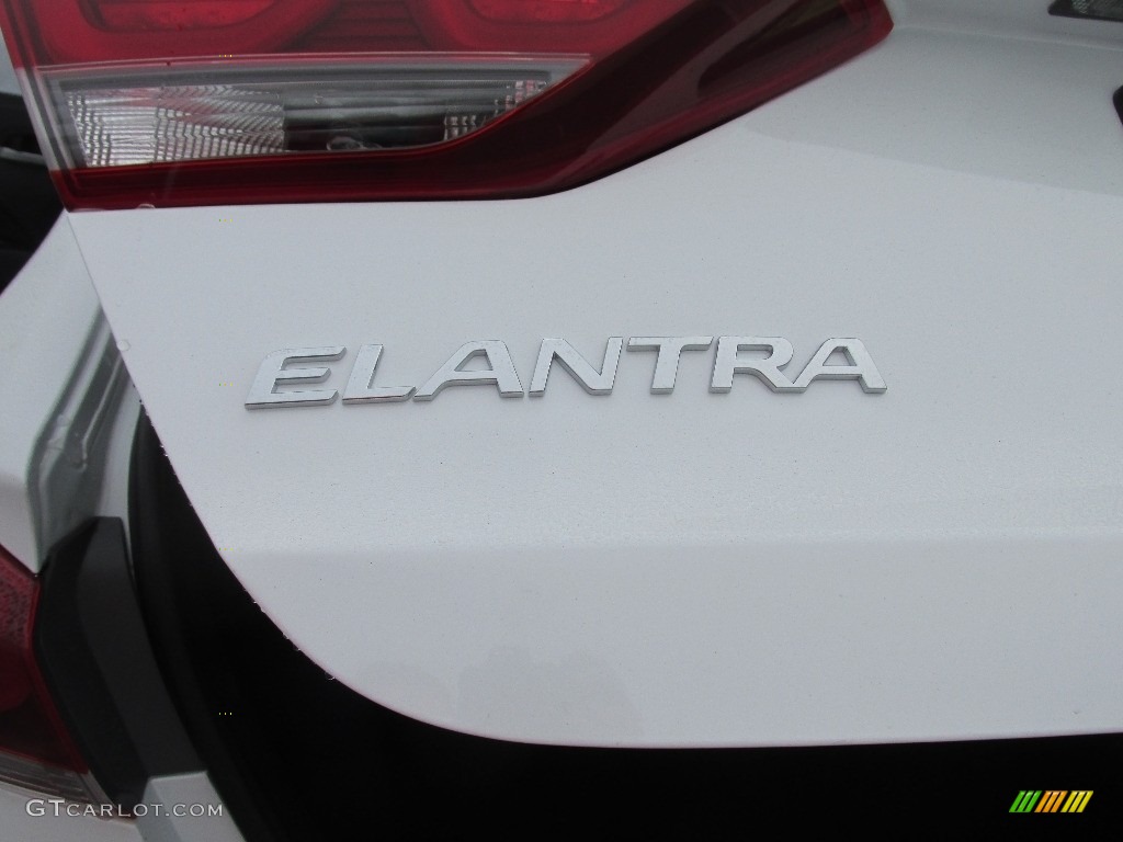 2017 Elantra SE - White / Black photo #13