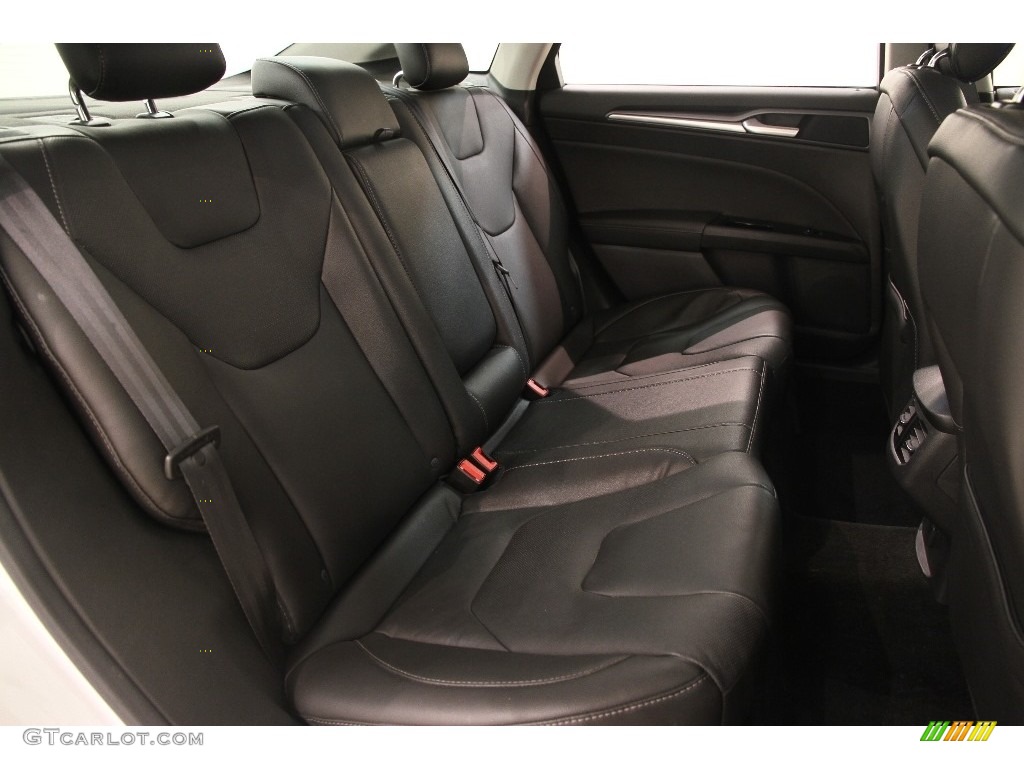 2013 Fusion Titanium AWD - White Platinum Metallic Tri-coat / Charcoal Black photo #13