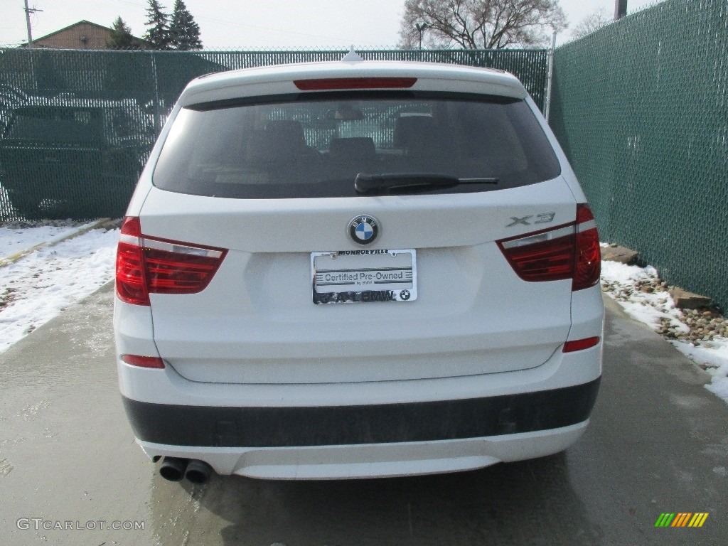 2013 X3 xDrive 28i - Alpine White / Sand Beige photo #8