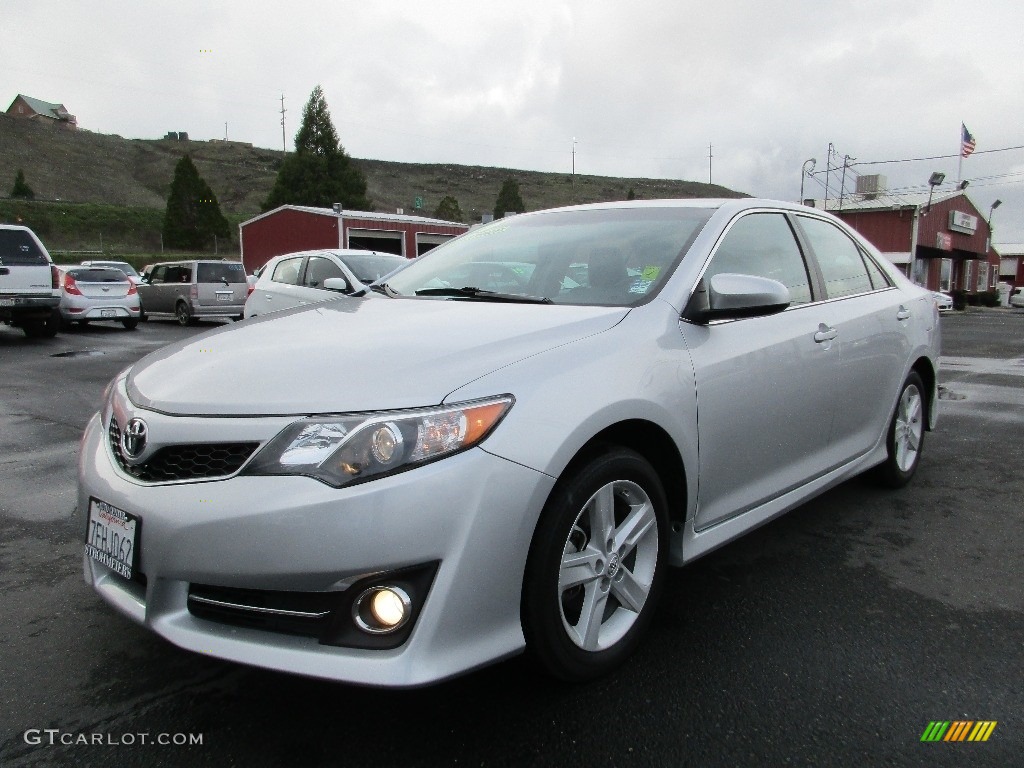 2014 Camry SE - Classic Silver Metallic / Black/Ash photo #3