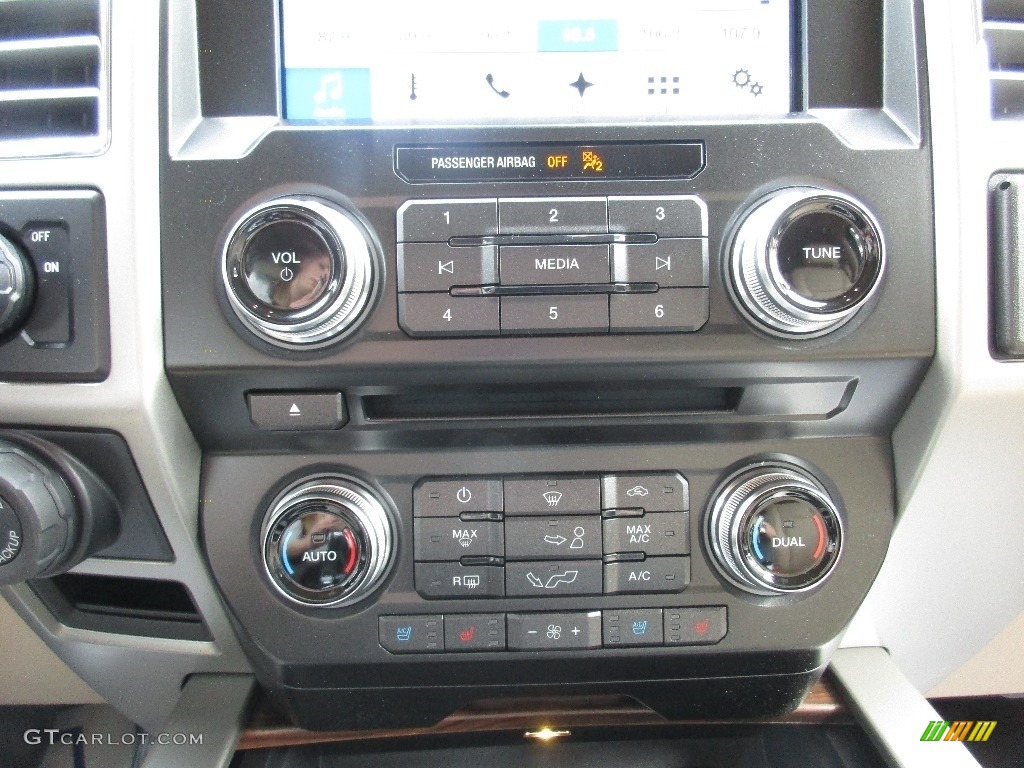 2016 F150 Lariat SuperCrew - Ingot Silver / Medium Light Camel photo #30