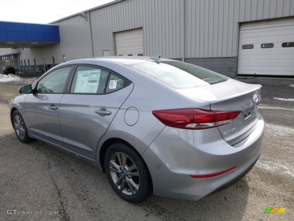 2017 Elantra SE - Gray / Gray photo #9