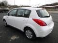 Fresh Powder White - Versa 1.8 S Hatchback Photo No. 9