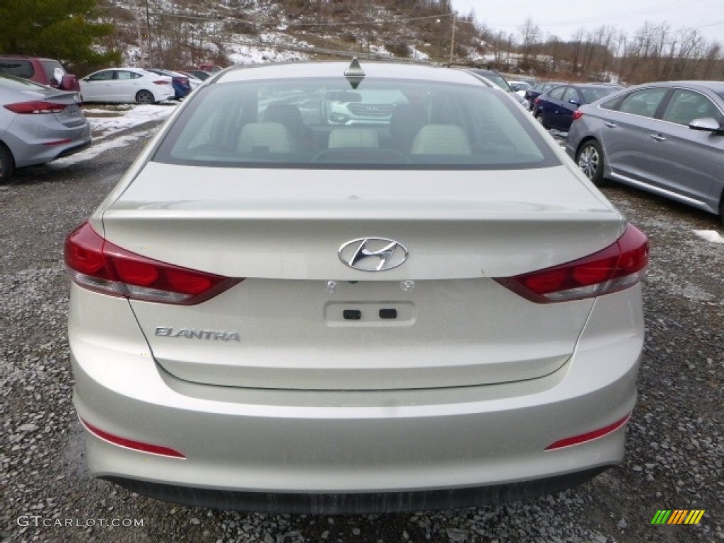2017 Elantra SE - Beige / Beige photo #8