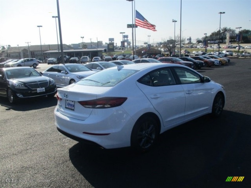 2017 Elantra SE - White / Beige photo #7