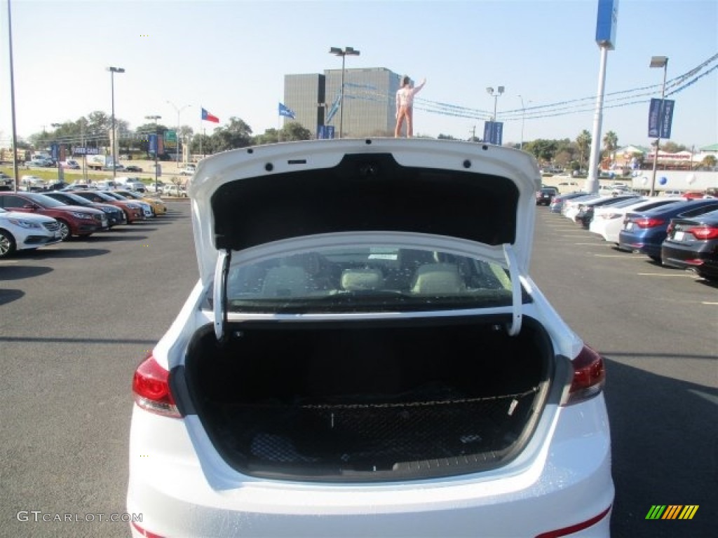 2017 Elantra SE - White / Beige photo #9