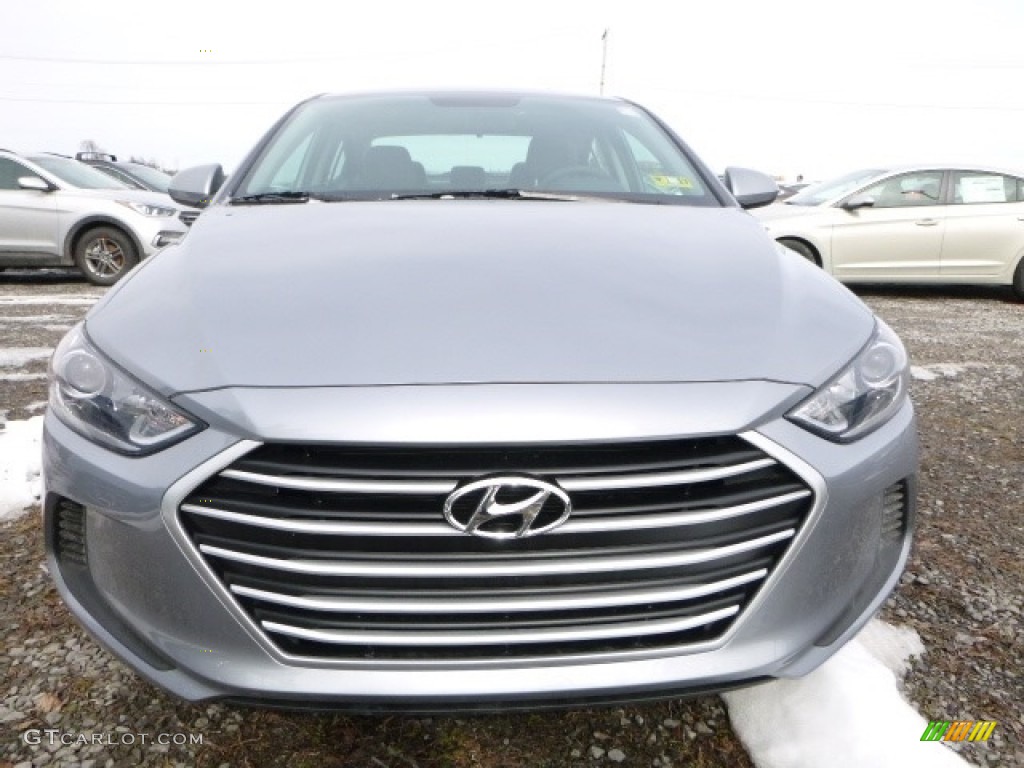 2017 Elantra SE - Gray / Gray photo #12