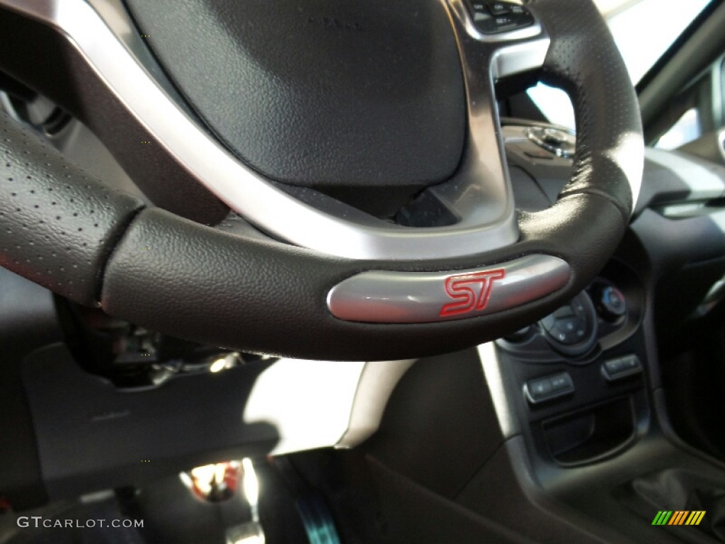 2016 Ford Fiesta ST Hatchback Steering Wheel Photos